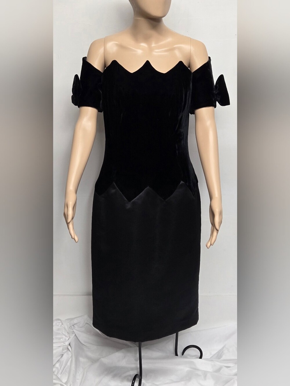 Evenings By Paul Blanco Vintage Velvet Satin Dress Statement Bows 10